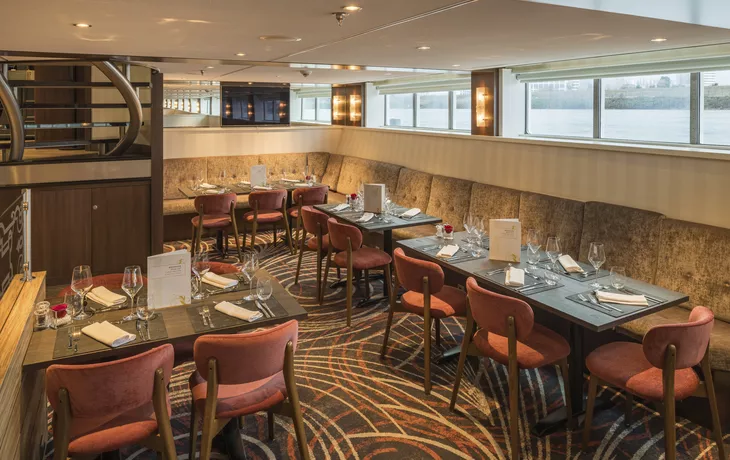 Restaurant Jungfrau mit Oberlichtfenstern