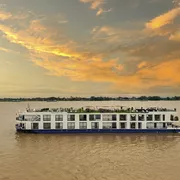 RV Mekong Discovery*****