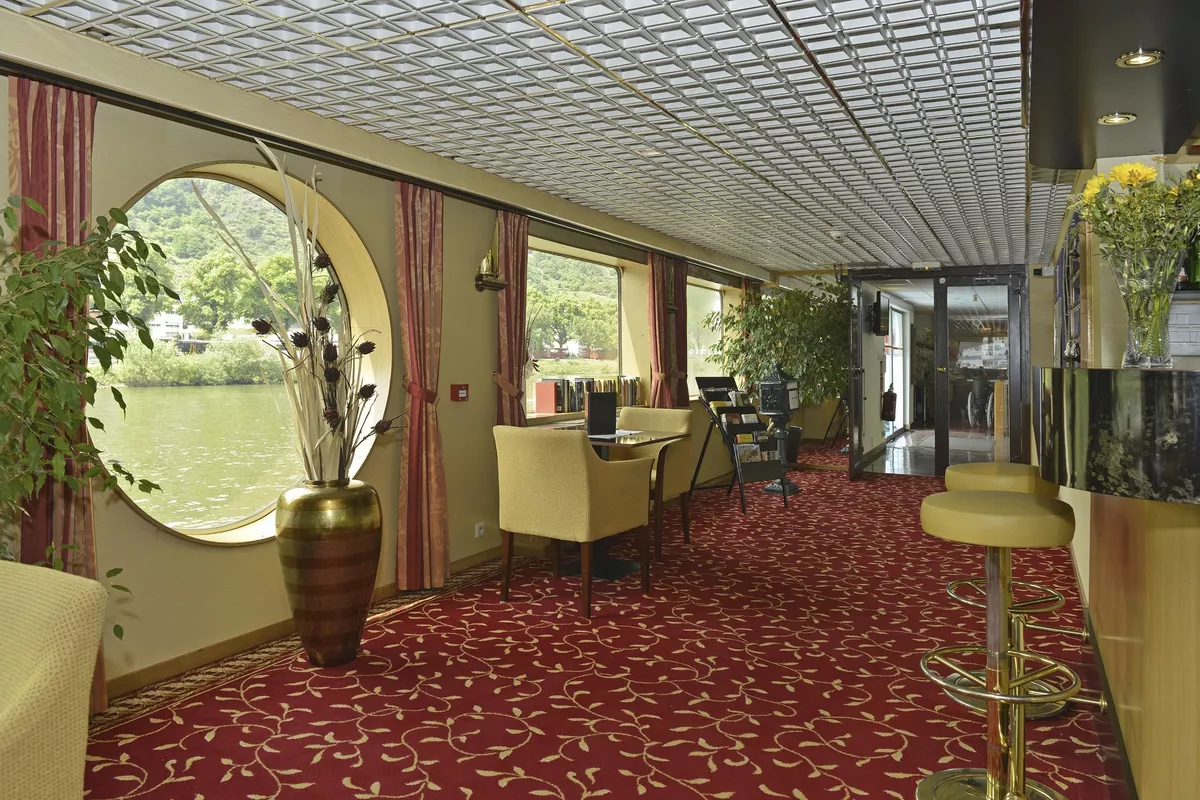 Salon - SE-Tours