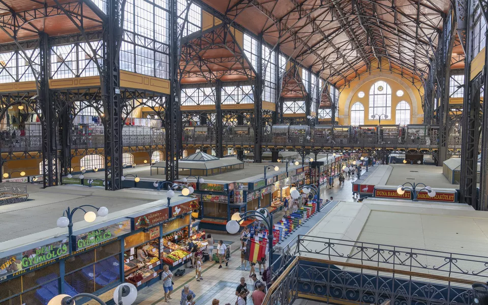 Markthalle, Budapest - © Stefan Tschumi