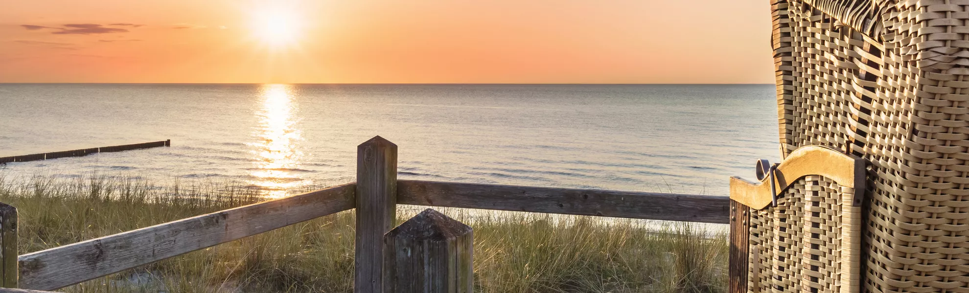 Sonnenuntergang auf der Insel Hiddensee - ©ThomBal - stock.adobe.com