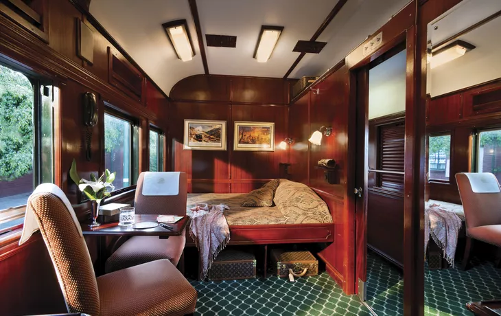 Suite der Kategorie Deluxe (Doppelbett) - © Rovos Rail Tours