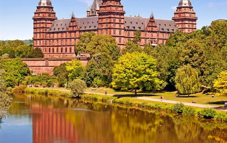 Schloss Johannisburg in Aschaffenburg im Spessart - © mojolo - stock.adobe.com