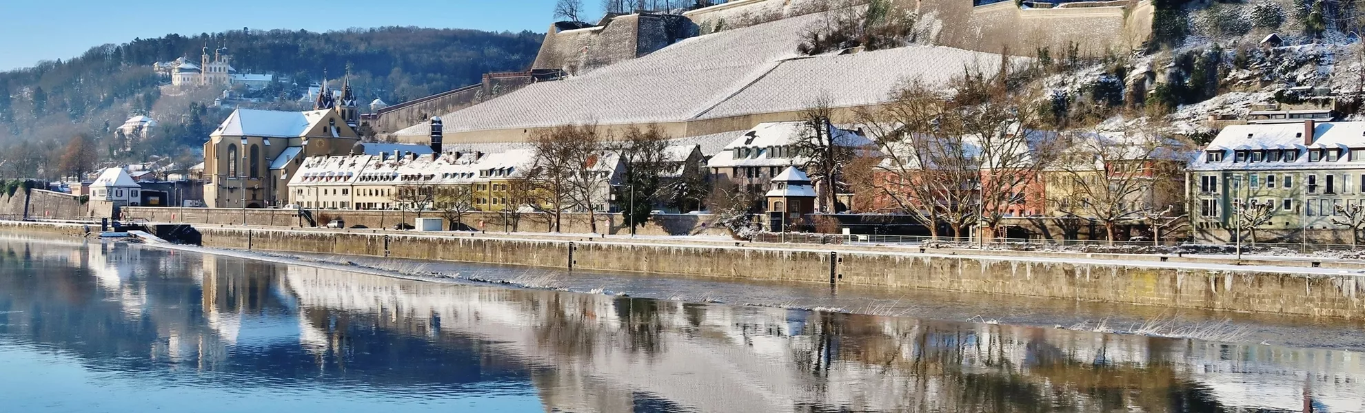 Main und Festung Marienberg im Winter - © Franz Gerhard - stock.adobe.com