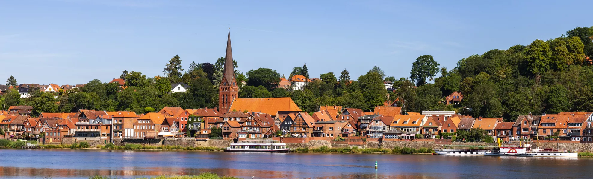 Skyline von Lauenberg/Elbe in Schleswig-Holstein - © HildaWeges - stock.adobe.com