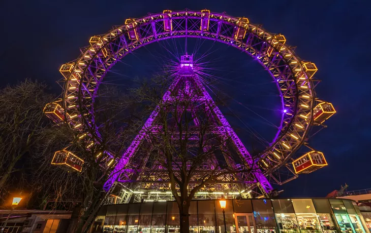 © krugli - stock.adobe.com - Riesenrad im Wiener Vergnügungspark Prater 