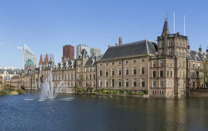 © shutterstock_274595252 - Parlament, Den Haag