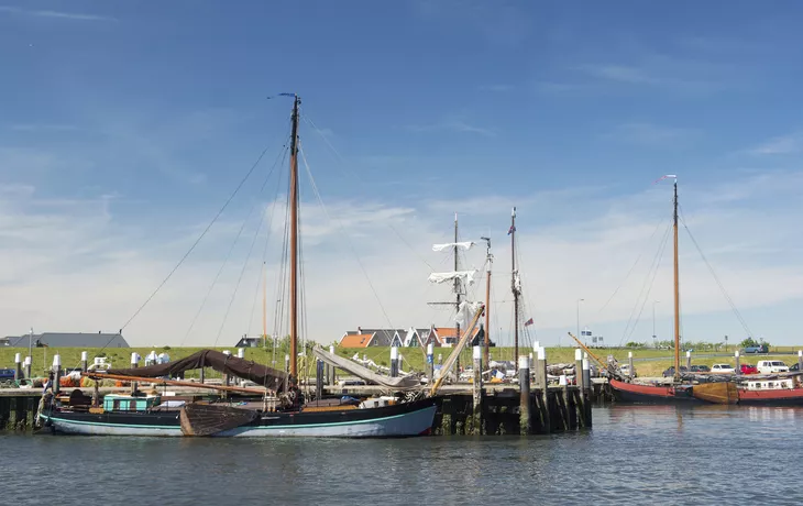 © shutterstock_240631045 - Hafen in Oudeschild, Texel