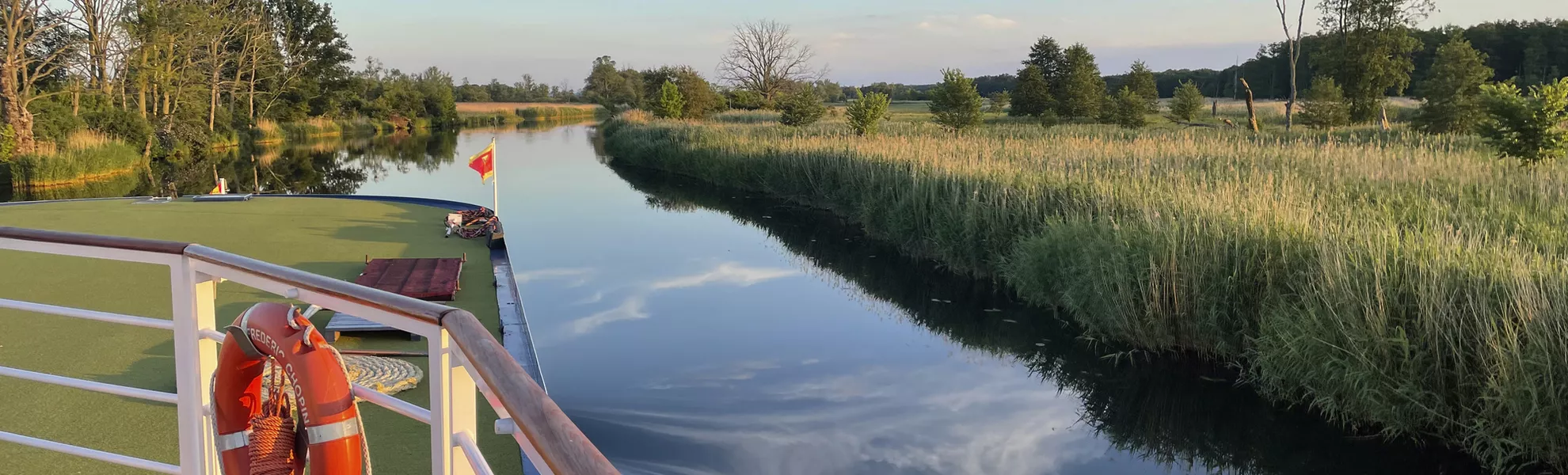 Uferlandschaft entlang der Alten Oder - © 