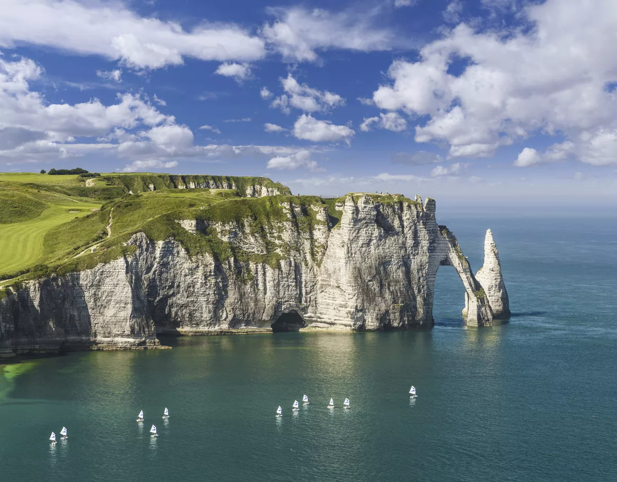 Kreidefelsen bei Étretat - © PUNTO STUDIO FOTO AG - stock.adobe.com