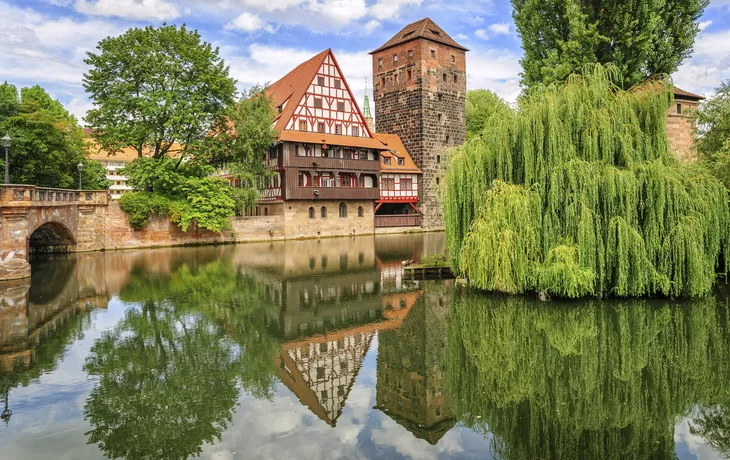 Weinstadel und Wasserturm, Nürnberg - © shutterstock_245076328