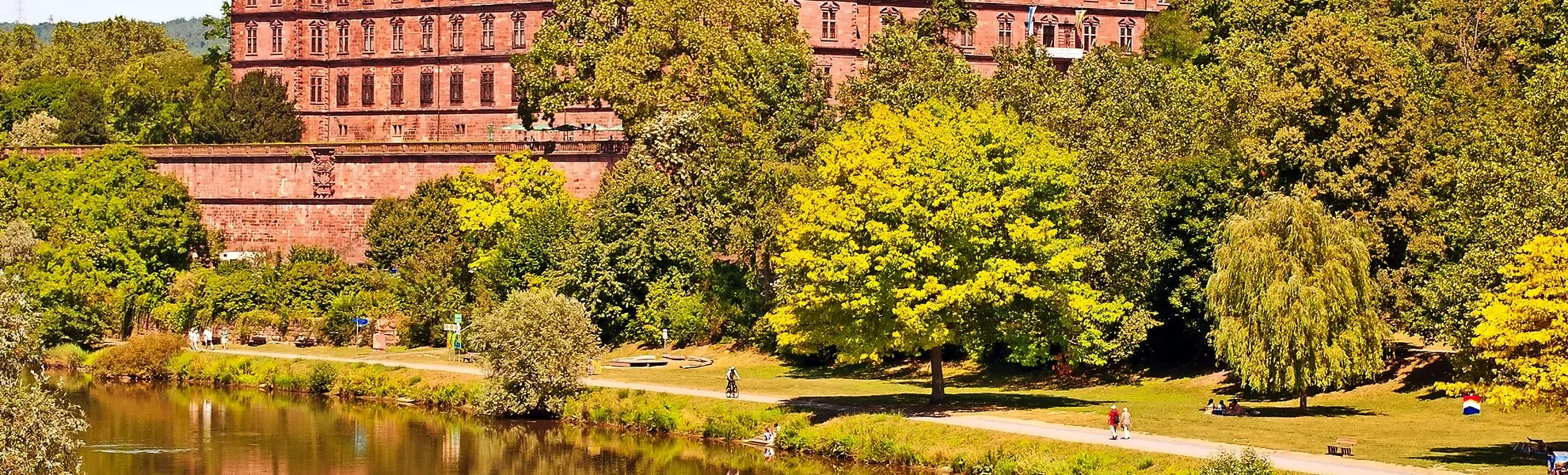 Schloss Johannisburg in Aschaffenburg im Spessart - © mojolo - stock.adobe.com