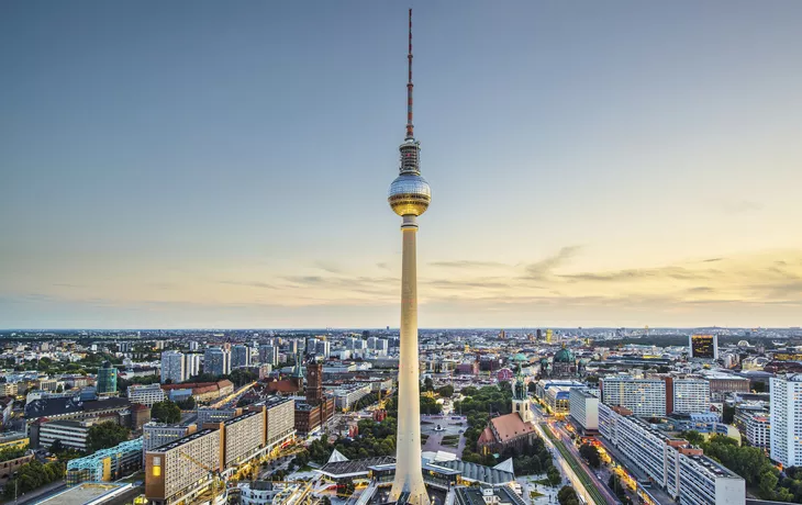 Fernsehturm, Berlin - © shutterstock_158513762