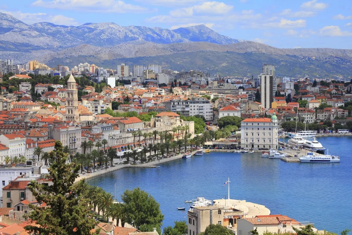 Split, zweitgrösste Stadt in Kroatien - © shutterstock_256403902