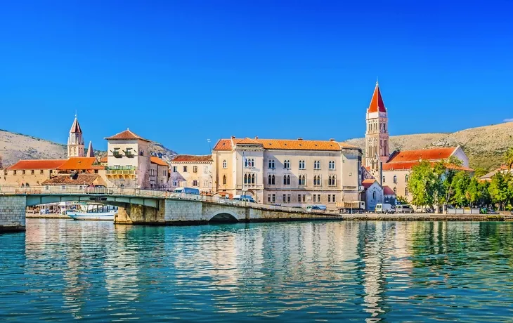 © dreamer4787 - Fotolia - Trogir an der dalmatinischen Küste Kroatiens