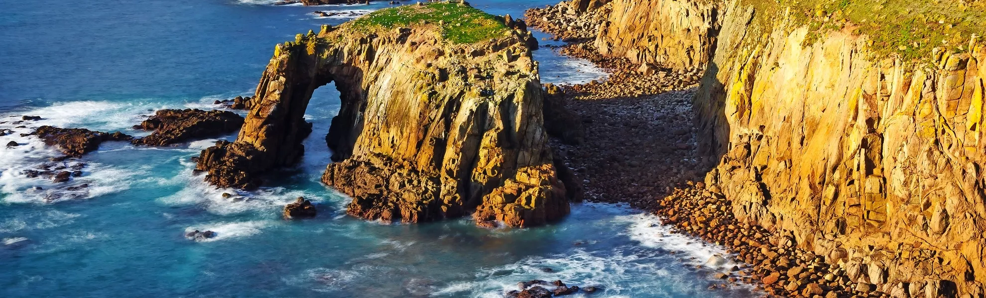 Landschaft im Land End Cornwall England - © ian woolcock - Fotolia