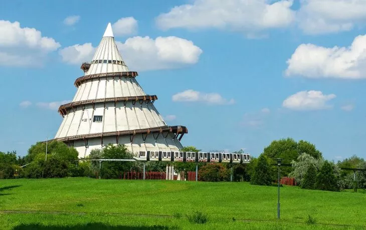 Kathedrale La Seu bei Sonnenuntergang in Palma de Mallorca - © Balate Dorin - stock.adobe.com