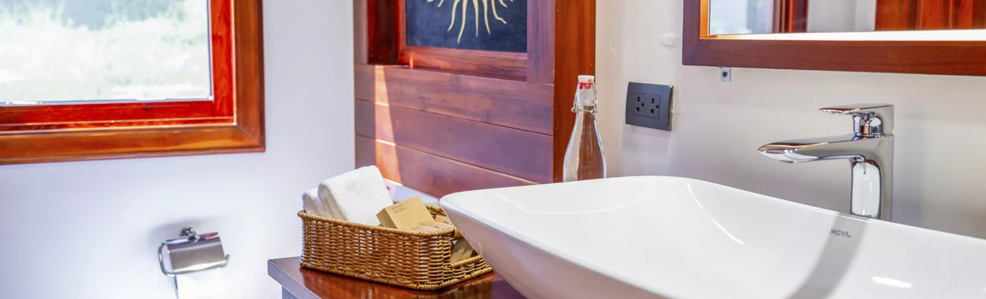 Bad der Executive Suite - © Sabine Meeßen / www.knipsbiene.de