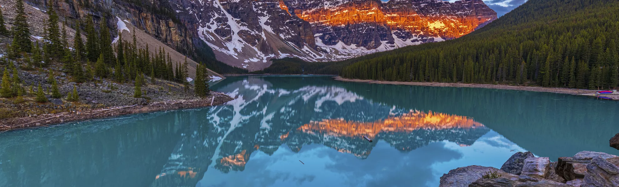 Moraine Lake - © Michael Whitworth - stock.adobe.com