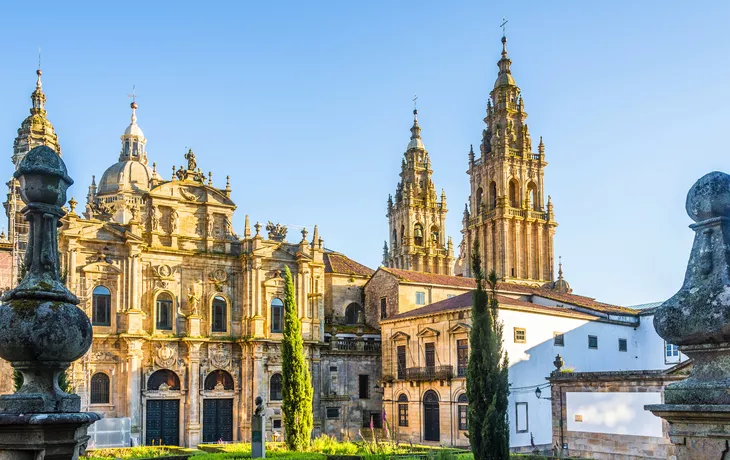 ©milosk50 - stock.adobe.com - Ansicht an der Santa Catarina-Kapelle in Santiago de Compostela, Spanien