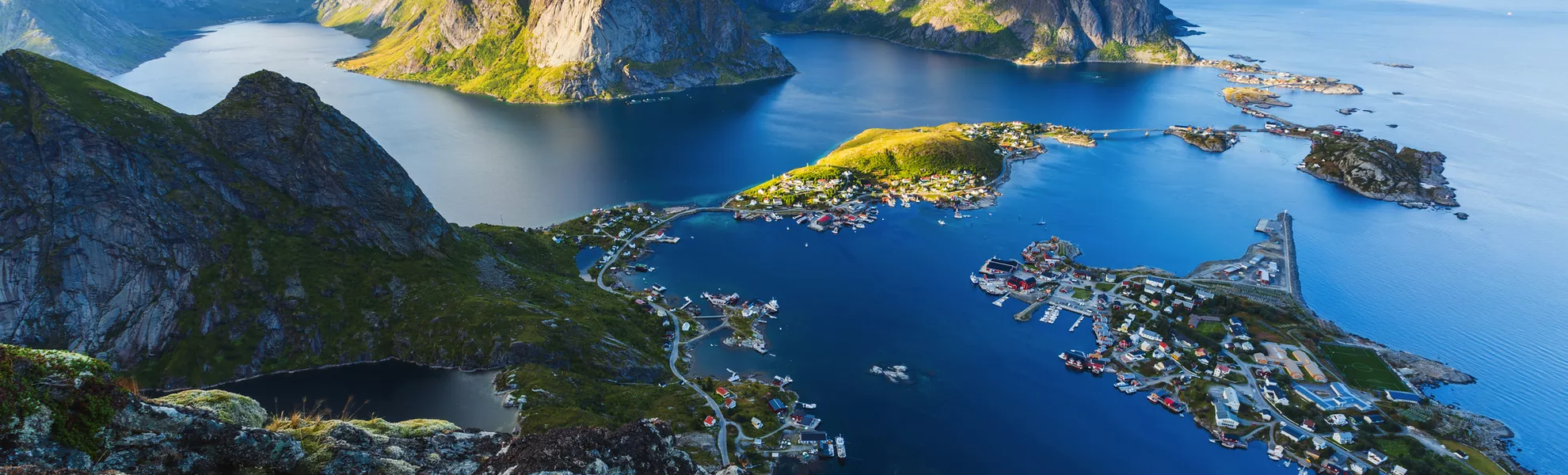 Blick  in den Lofoten - © Beboy - stock.adobe.com