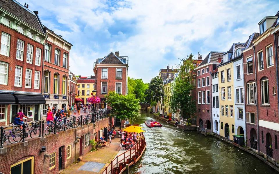 Oudegracht, der Hauptkanal in der Altstadt von Utrecht