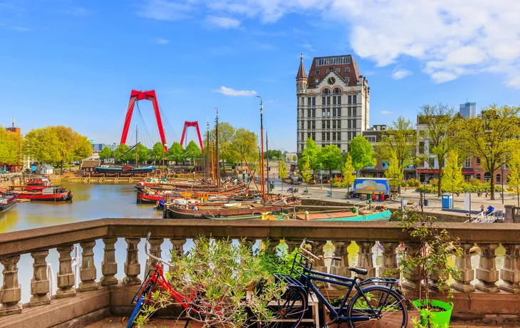 © Z. Jacobs - stock.adobe.com - Blick auf Oude Haven in Rotterdam