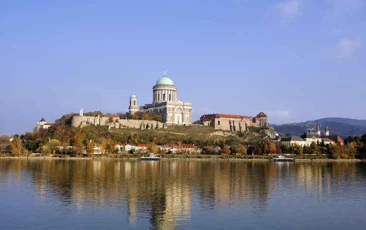 Donau bei Esztergom - © shutterstock_176559485