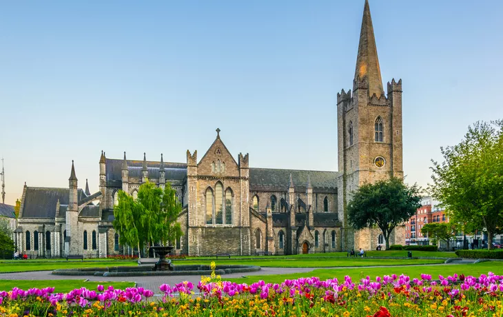 © dudlajzov - stock.adobe.com - St Patrick?s Cathedral in Dublin, Ireland