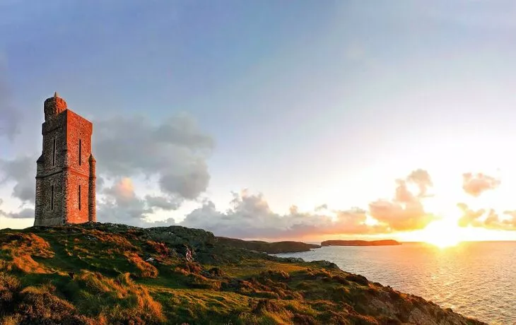 Panorama of South of the Isle of Man with Milner Tower - © tr3gi - Fotolia