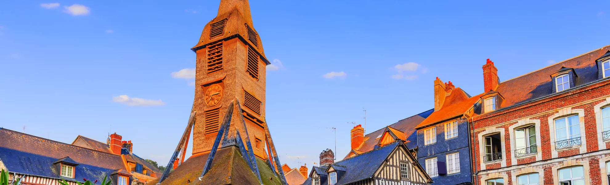 Honfleur - Glockenturm der Kirche der Heiligen Katharina - © SCStock - stock.adobe.com