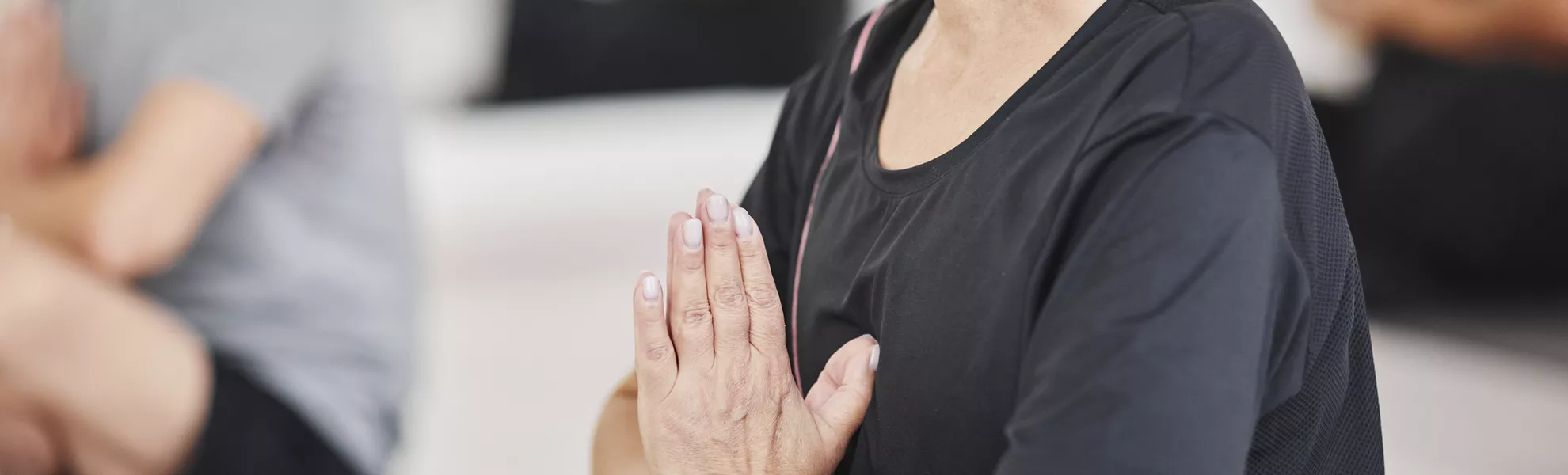 Yoga-Session an Bord - © Getty Images/iStockphoto