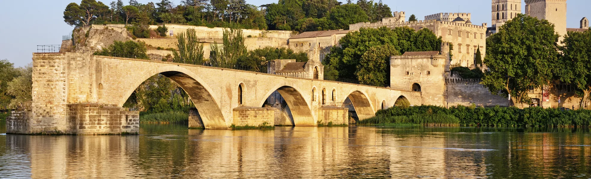 Pont Saint-Bénézet, Avignon - © Getty Images/iStockphoto