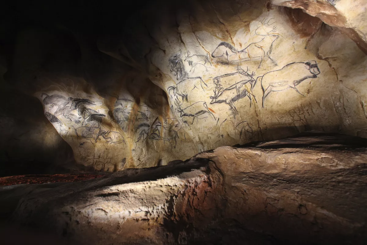 Grotte Chauvet mit Ardèche-Schlucht - © Patrick Aventurier-2015