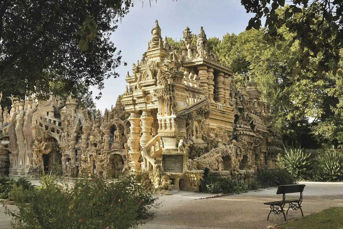 Palais Idéal du Facteur Cheval - ©Frederic Jouhanin