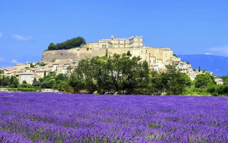 © Getty Images/iStockphoto - Altstadt von Grignan