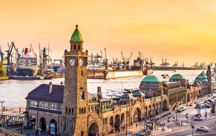 Skyline von Budapest - © alexanderuhrin - stock.adobe.com