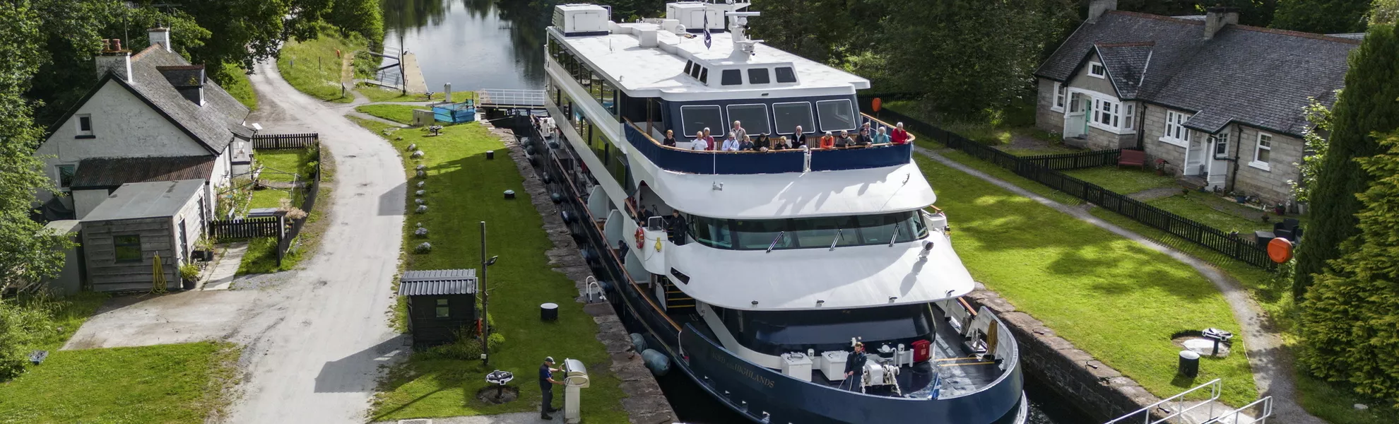 MV Lord of the Highlands****+ - © Holger Leue / www.leue-photo.com