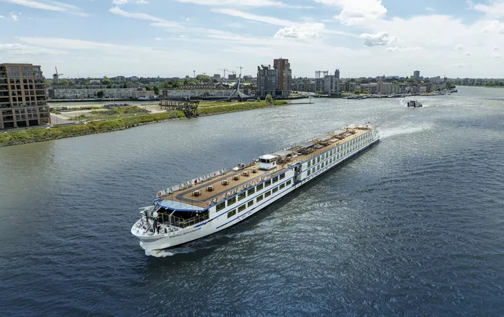 MS Swiss Splendor****+