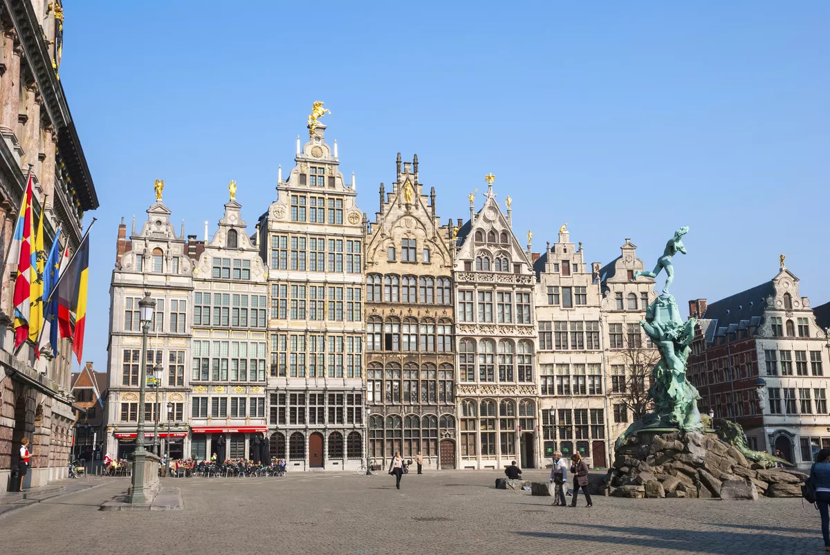 Antwerpen - © dinozzaver - stock.adobe.com