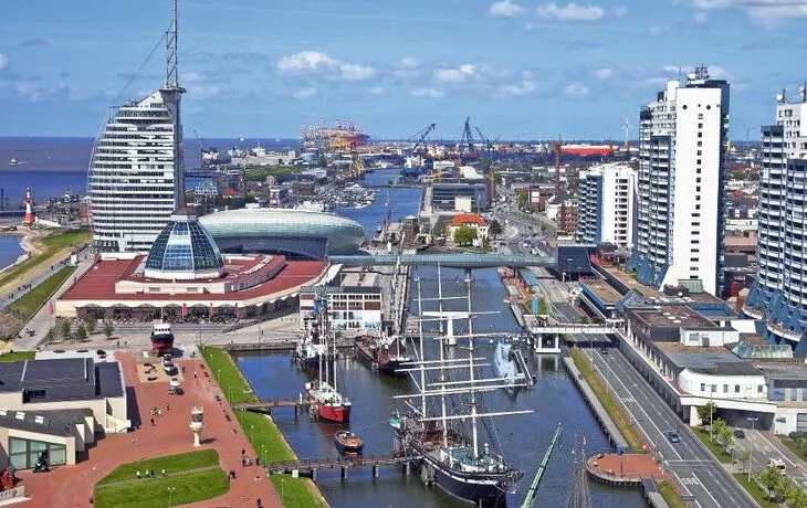 © Gabriele Rohde - Fotolia - Skyline von Bremerhaven