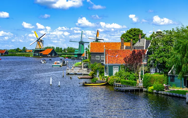 © Comofoto - stock.adobe.com - Zaanse Schans, Holland