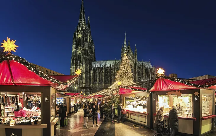 Weihnachtsmarkt, Köln - © Mikhail Markovskiy - stock.adobe.com