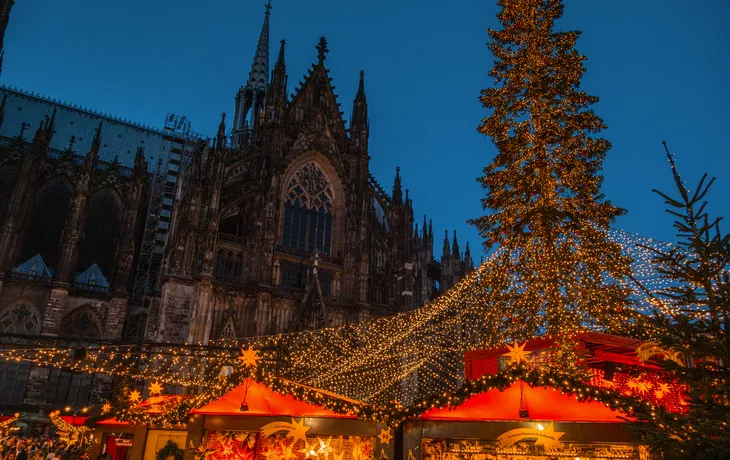 Kölner Weihnachtsmarkt - © Sam - stock.adobe.com