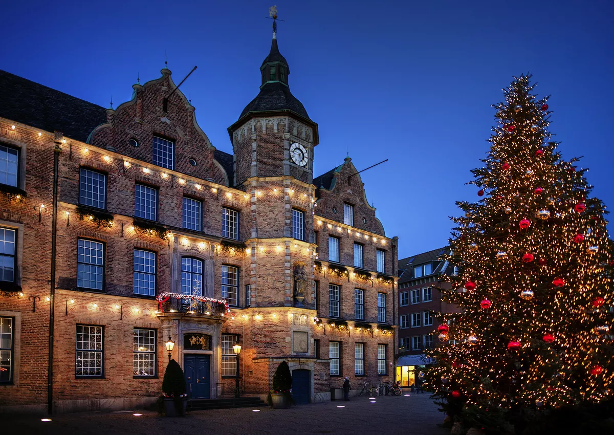 Weihnachtszeit in Düsseldorf - © janvier - stock.adobe.com