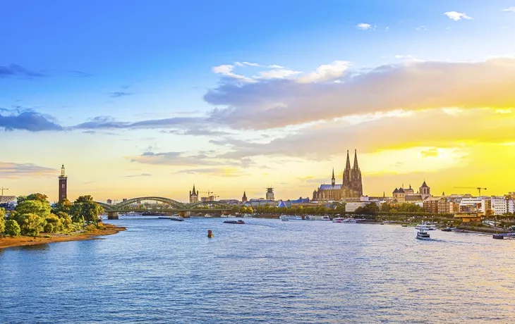© Copyright: Jorg Hackemann - Panorama mit Dom, Köln