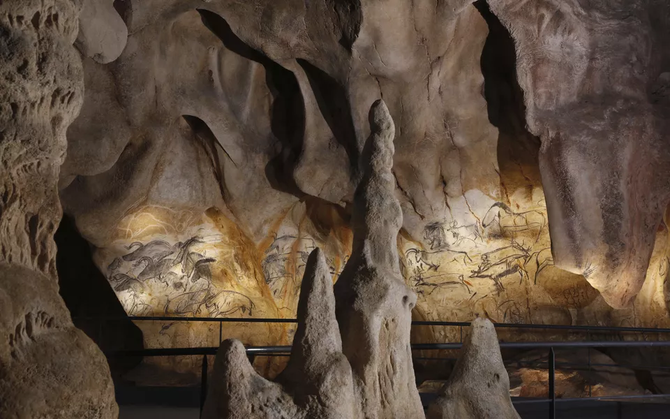 Grotte Chauvet mit Ardéche Schlucht - Patrick Aventurier