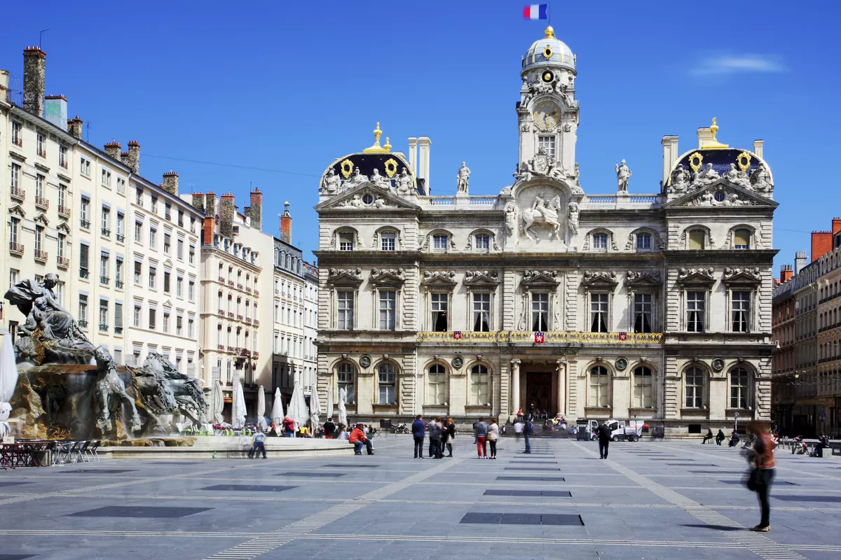 Basel bei Sonnenuntergang // Basel at sunset - © Basel Tourismus