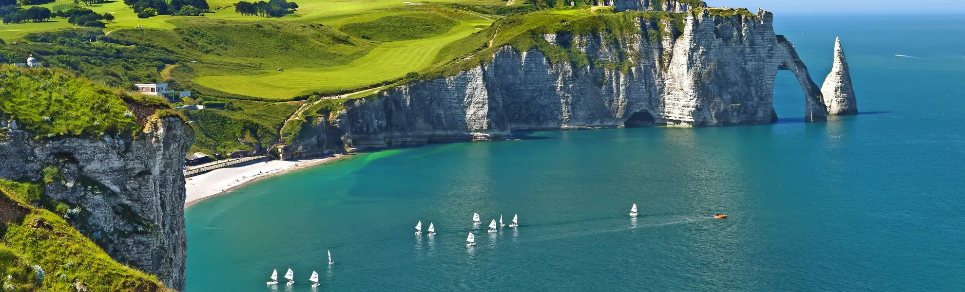Klippen von Étretat in der Normandie, Frankreich - © PUNTO STUDIO FOTO AG - stock.adobe.com