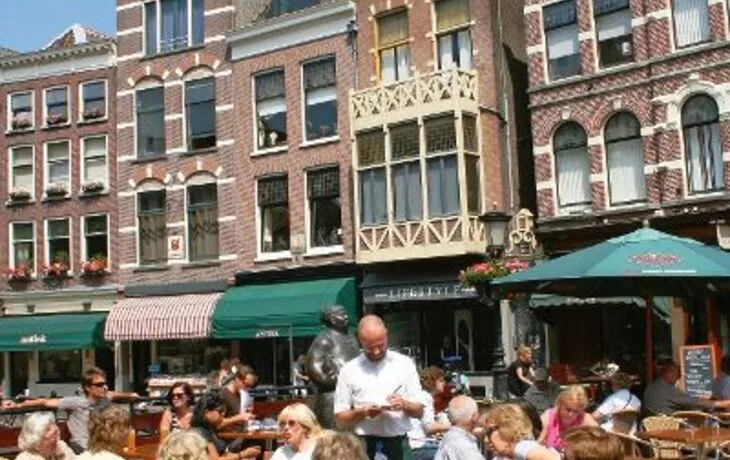 Strassencafé in Utrecht